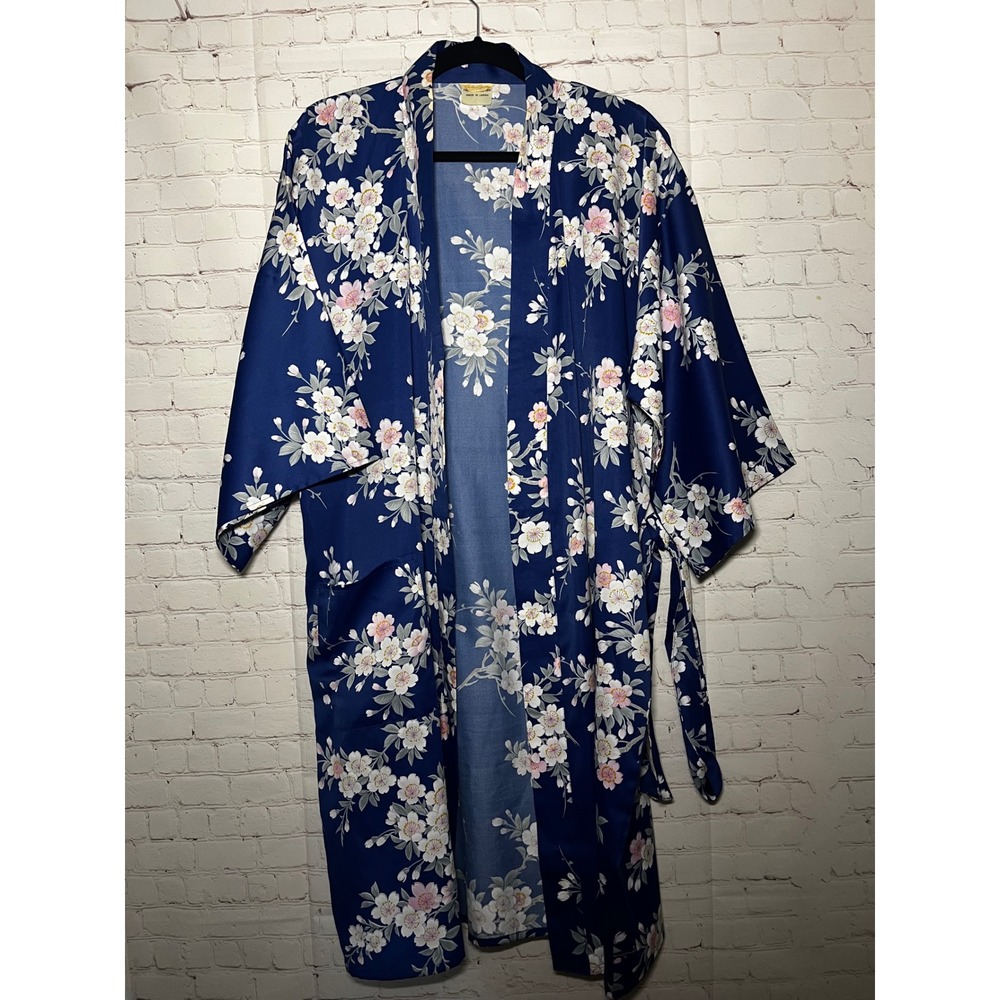Vintage Japanese Floral Kimono Robe Made in Japan 70-80's Sakura Print One Size
